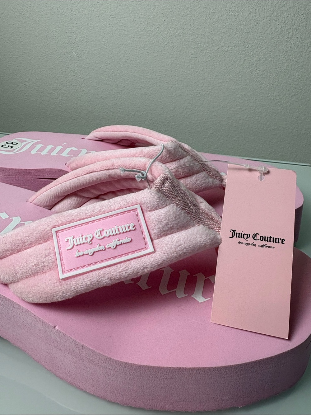 🌸Juicy Couture Pink Plush Platform Thong Sandals
